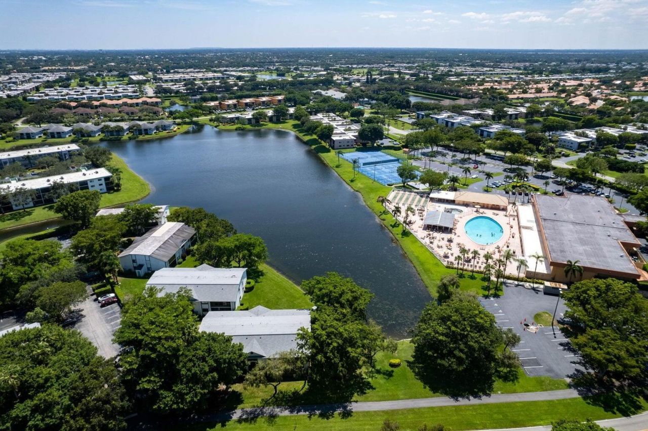 15244 Lakes Of Delray Boulevard, Unit 103, Delray Beach, FL 33484 Photo
