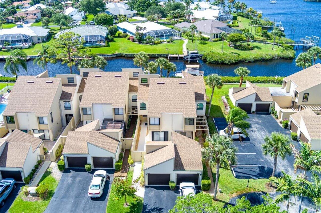 1102 SE Mitchell Avenue, Unit 205, Port Saint Lucie, FL 34952 Photo