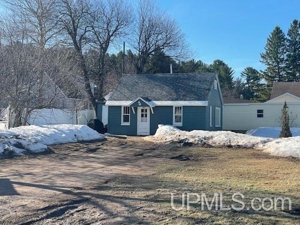 160 N Lilac Street, Ishpeming Twp, MI 49849