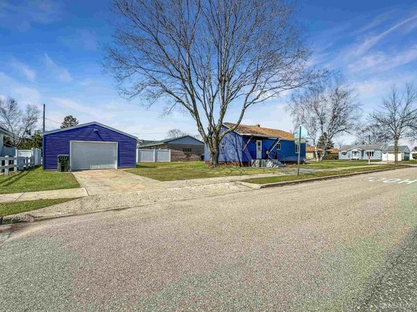 2101 S 5th Avenue, Escanaba, MI 49829