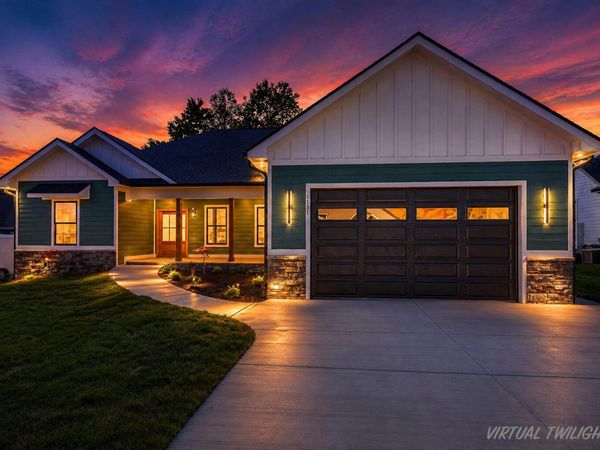 1131 Golf View CT, Huddleston, VA 24104