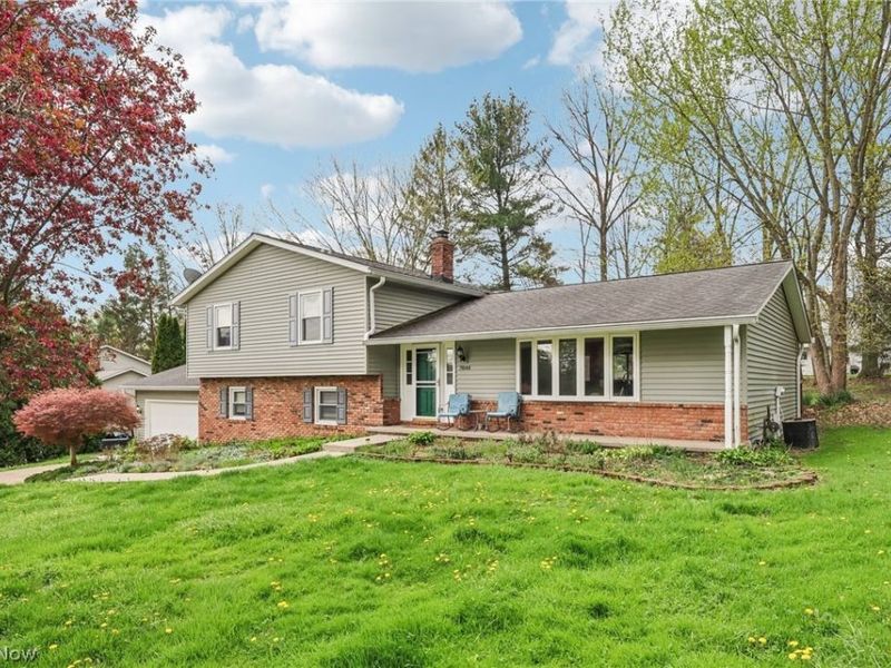 7044 Teal Cove, Concord Township, OH 44077 Photo 2