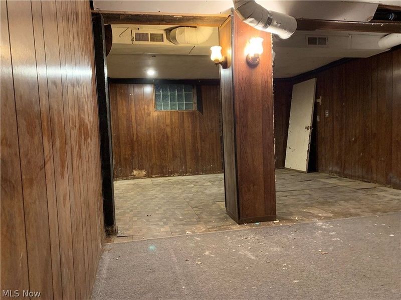 1661 E 93rd Street , Cleveland, OH 44106 Photo 20