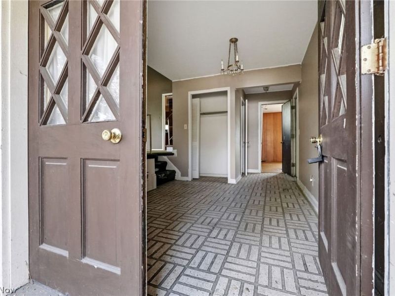 25478 Maidstone Lane, Beachwood, OH 44122 Photo 2