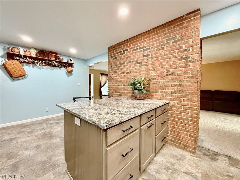 307 Strecker Lane , Marietta, OH 45750 Photo 8