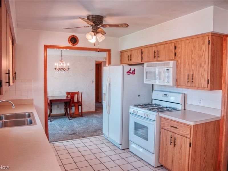 333 E Ridgewood Drive , Seven Hills, OH 44131 Photo 10