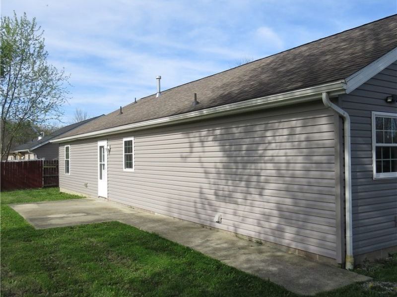 1487 Hillcrest Drive , Atwater, OH 44201 Photo 2