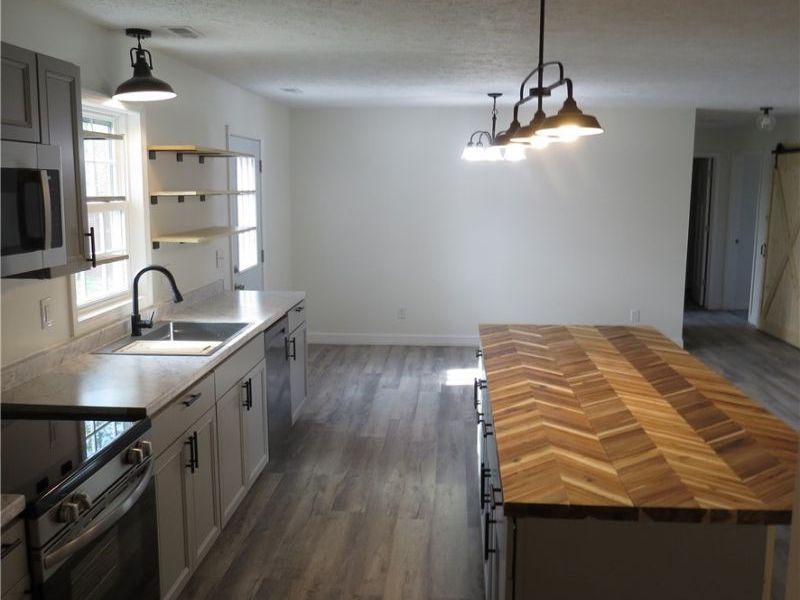 1487 Hillcrest Drive , Atwater, OH 44201 Photo 7