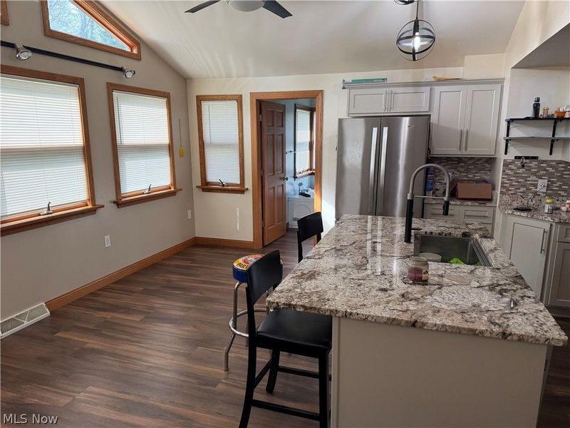 2204 Southeast Boulevard , Salem, OH 44460 Photo 11