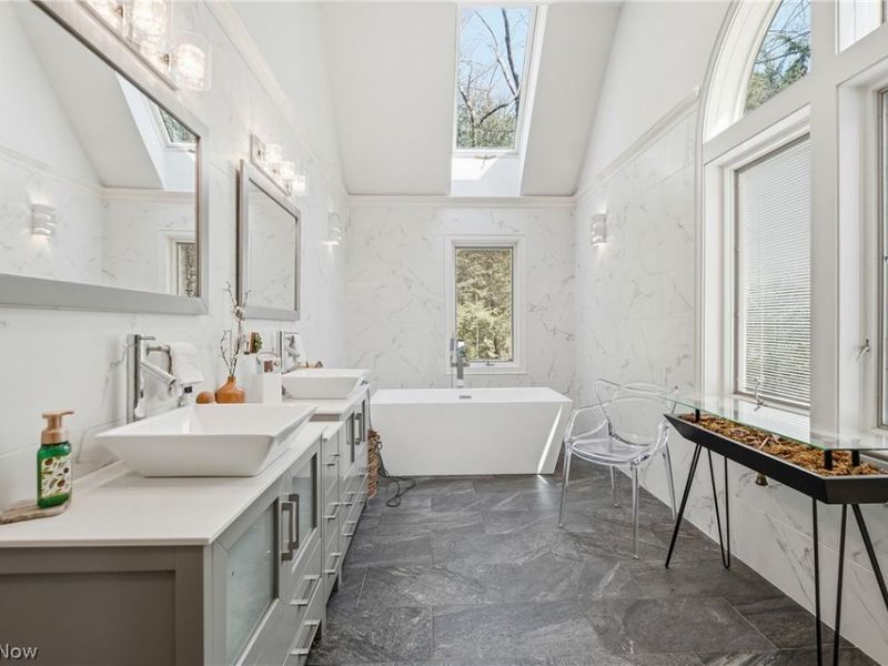 5700 Clingan Road, Struthers, OH 44471 Photo 33