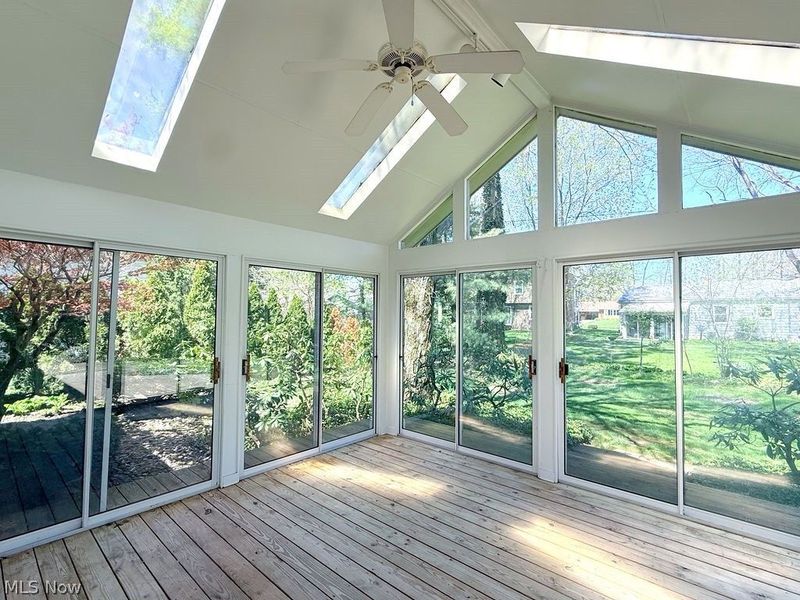 3887 Greenmont , Warren, OH 44484 Photo 11