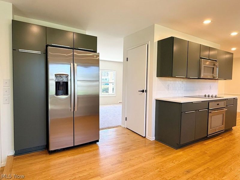 3887 Greenmont , Warren, OH 44484 Photo 3