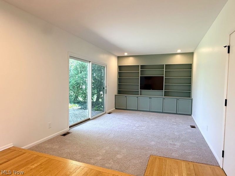 3887 Greenmont , Warren, OH 44484 Photo 7