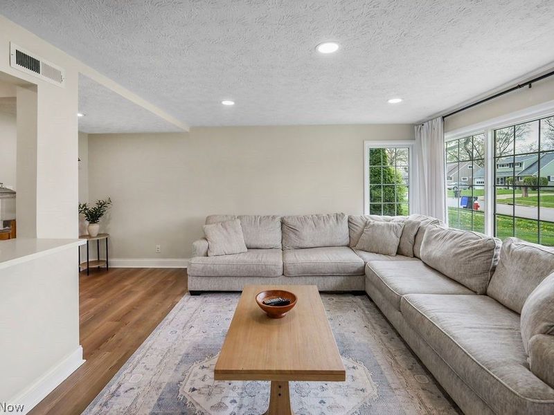 3071 Scott Street, Cuyahoga Falls, OH 44223 Photo 3