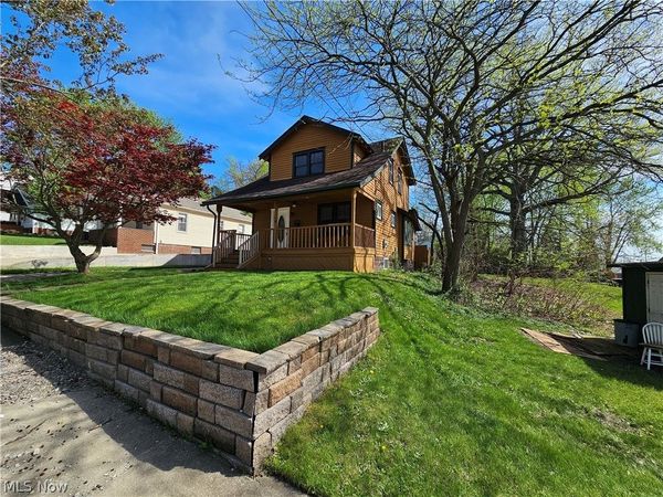 18 Youtz Avenue , Akron, OH 44301