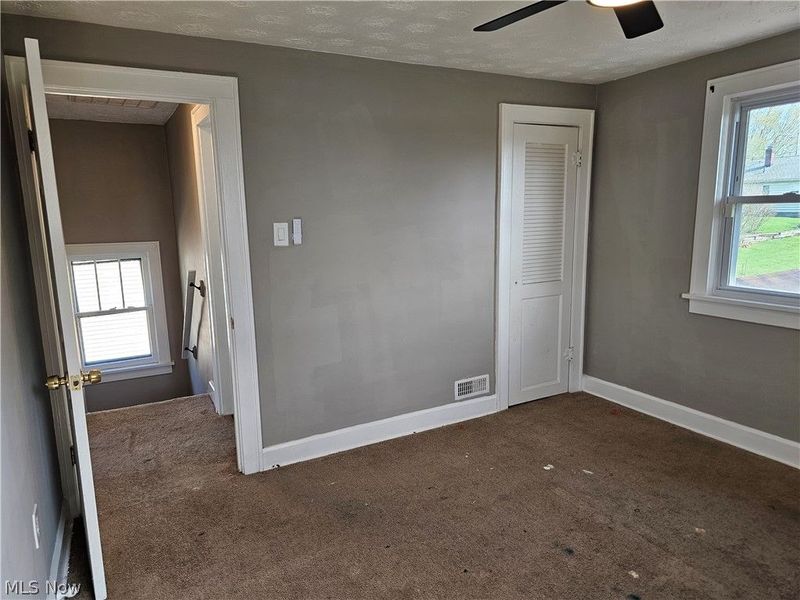 18 Youtz Avenue , Akron, OH 44301 Photo 12