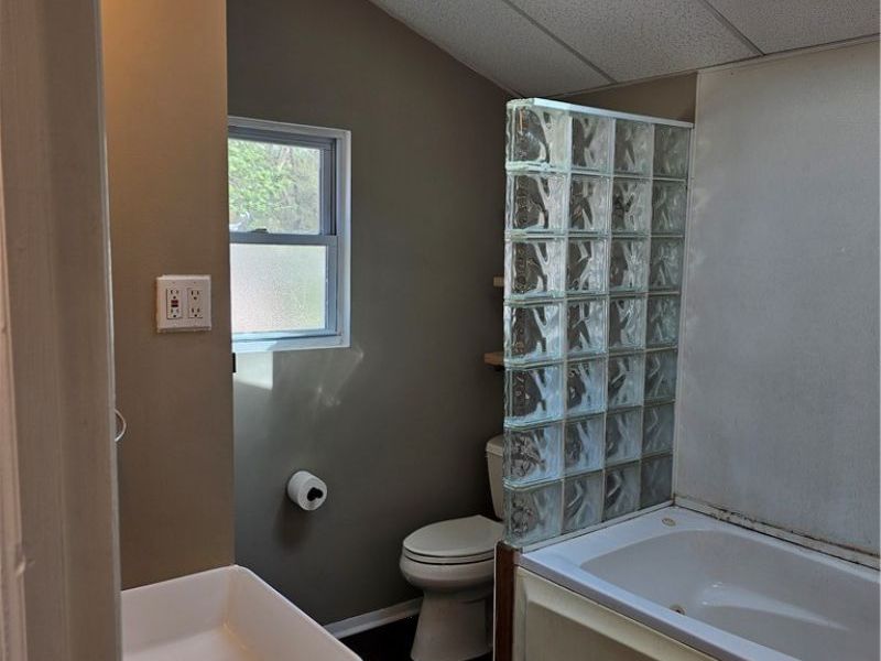 18 Youtz Avenue , Akron, OH 44301 Photo 15