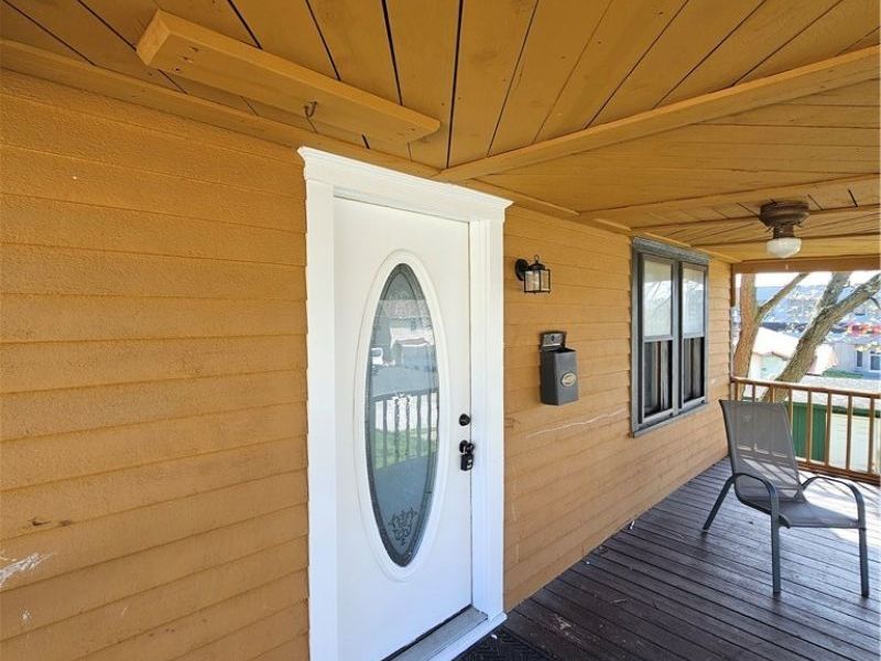 18 Youtz Avenue , Akron, OH 44301 Photo 3