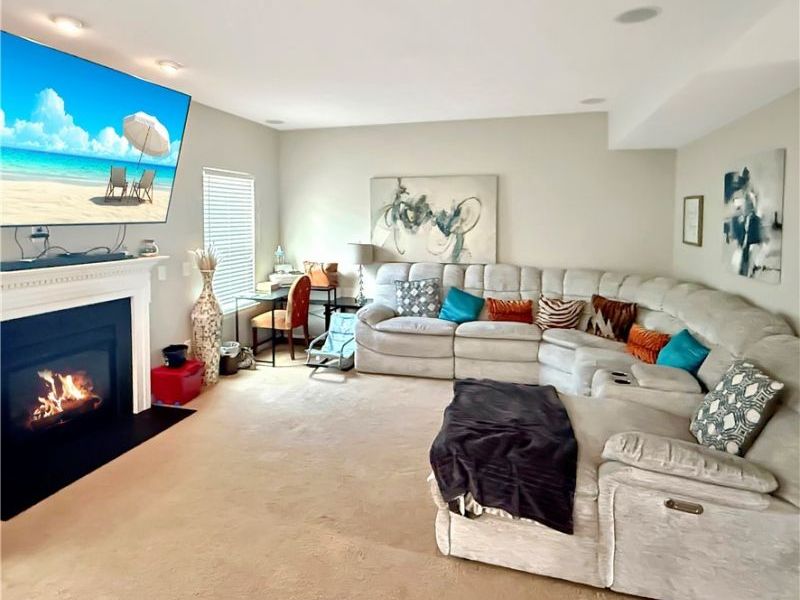 6138 E Meadow Farm Lane , Lorain, OH 44053 Photo 31