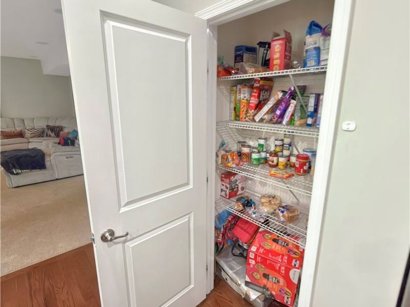 6138 E Meadow Farm Lane , Lorain, OH 44053 Photo 34