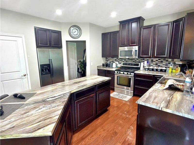 6138 E Meadow Farm Lane , Lorain, OH 44053 Photo 35