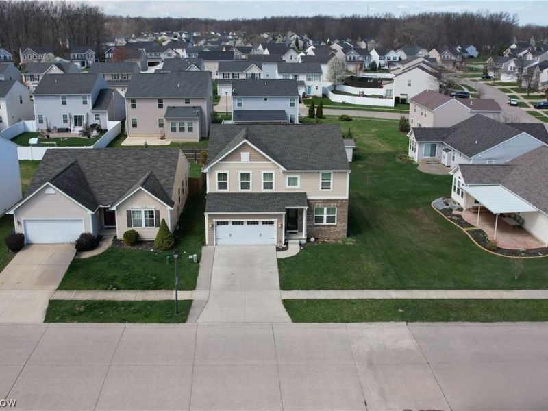 6138 E Meadow Farm Lane , Lorain, OH 44053 Photo 9