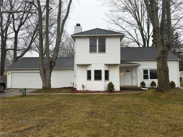 3003 Walter Road , North Olmsted, OH 44070