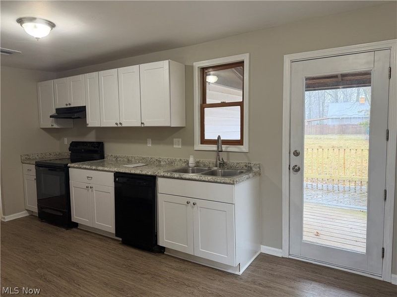 3003 Walter Road , North Olmsted, OH 44070 Photo 3