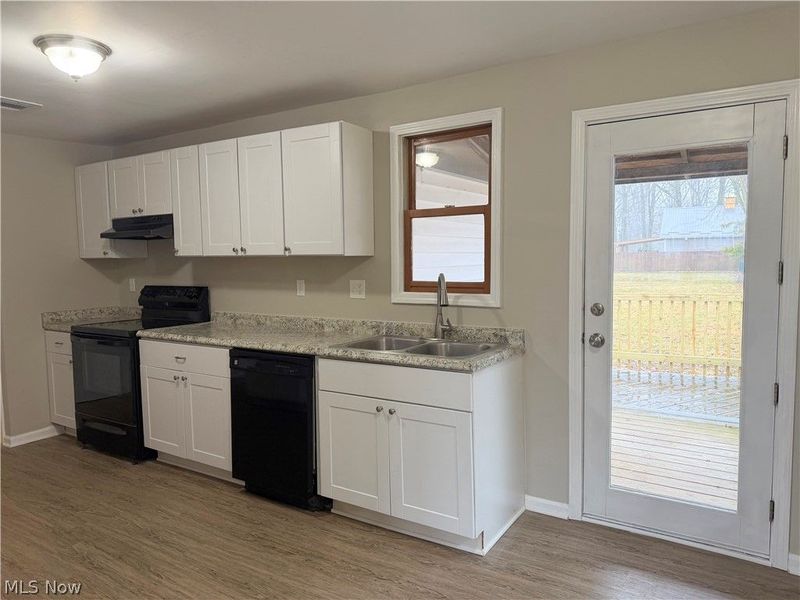 3003 Walter Road, North Olmsted, OH 44070 Photo 3