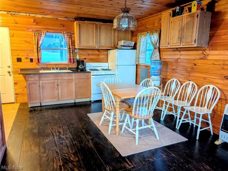 66323 Lake Road , Cambridge, OH 43725 Photo 17