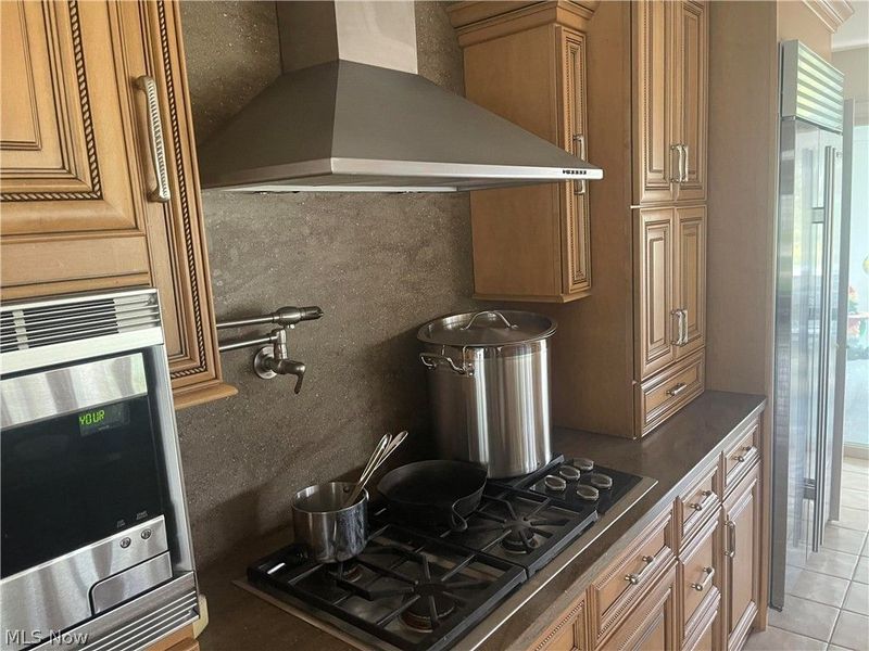 17571 Merry Oaks Trail, Chagrin Falls, OH 44023 Photo 7