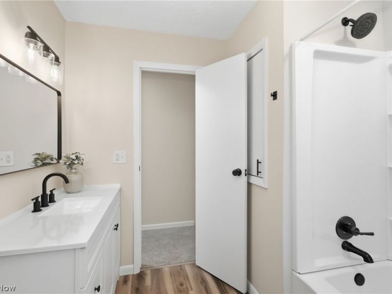 8621 Morrilton Cir NW , North Canton, OH 44720 Photo 17