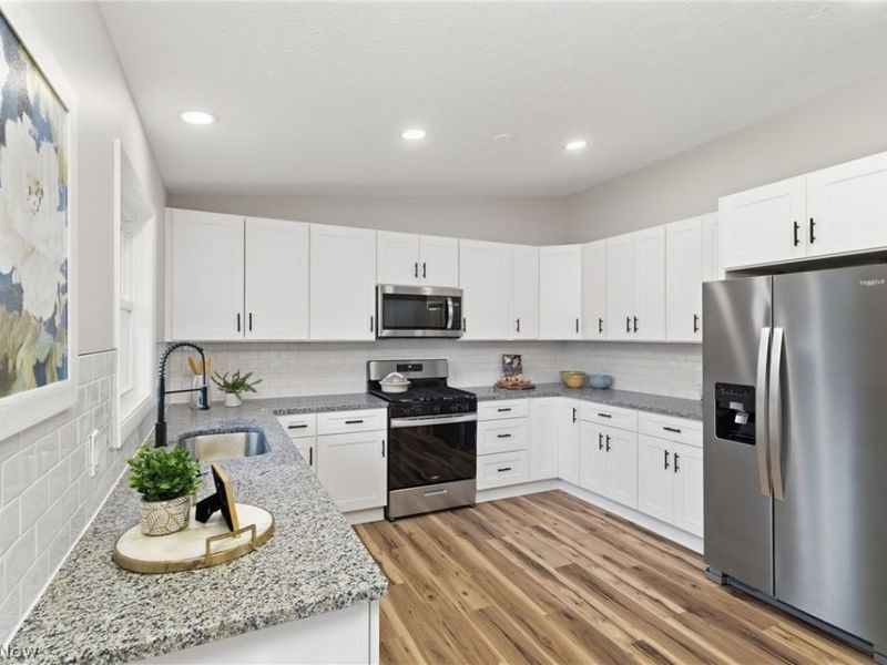 8621 Morrilton Cir NW , North Canton, OH 44720 Photo 3