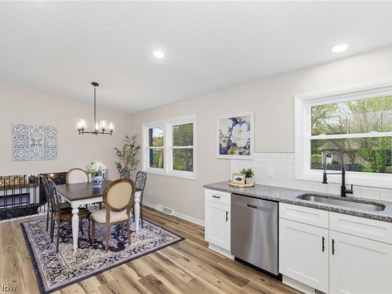 8621 Morrilton Cir NW , North Canton, OH 44720 Photo 4