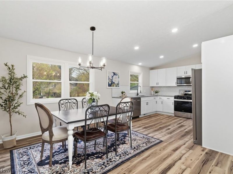 8621 Morrilton Cir NW , North Canton, OH 44720 Photo 6