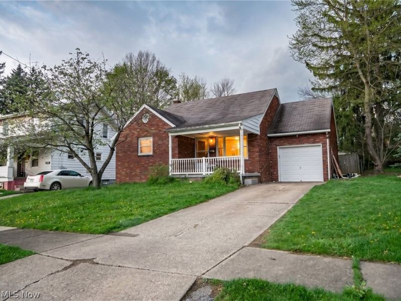 50 Glacier Avenue , Youngstown, OH 44509 Photo 2