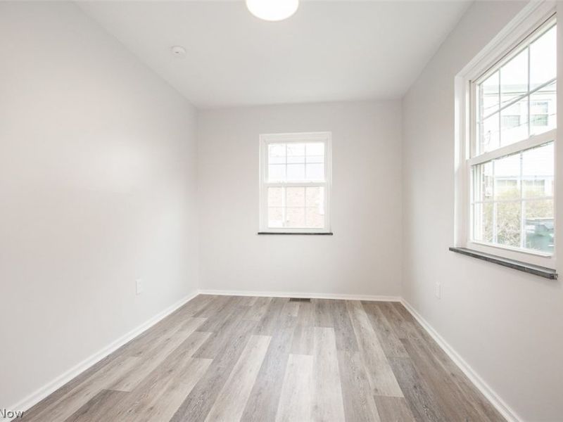 199 E 235th Street , Euclid, OH 44123 Photo 16