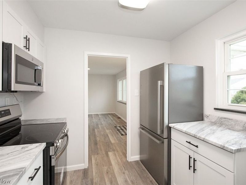 199 E 235th Street , Euclid, OH 44123 Photo 9