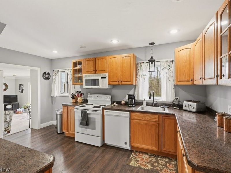 7981 Kinsman Road , Novelty, OH 44072 Photo 5