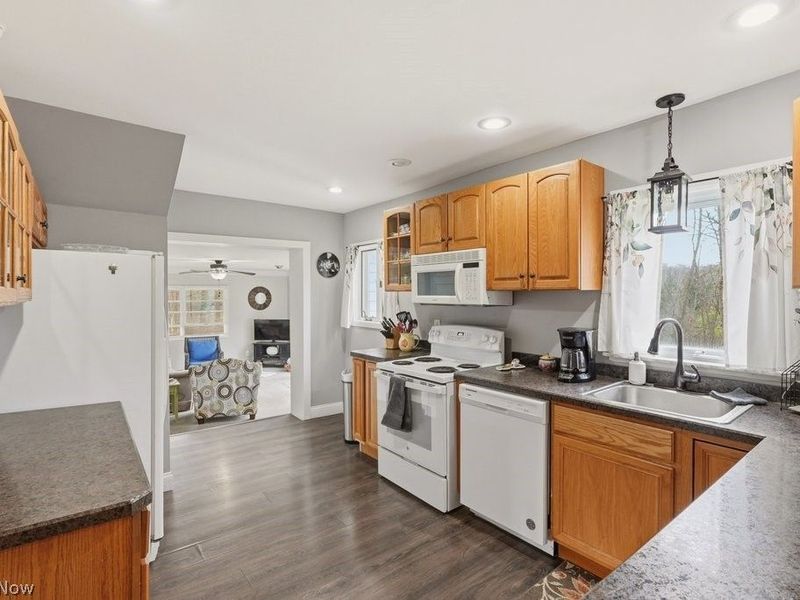 7981 Kinsman Road , Novelty, OH 44072 Photo 7