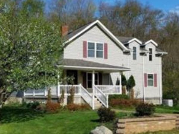 64065 Rick Road , Cambridge, OH 43725