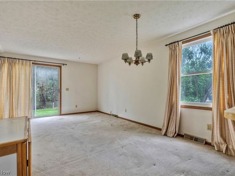 8054 Fox Run Avenue NW, North Canton, OH 44720 Photo 12