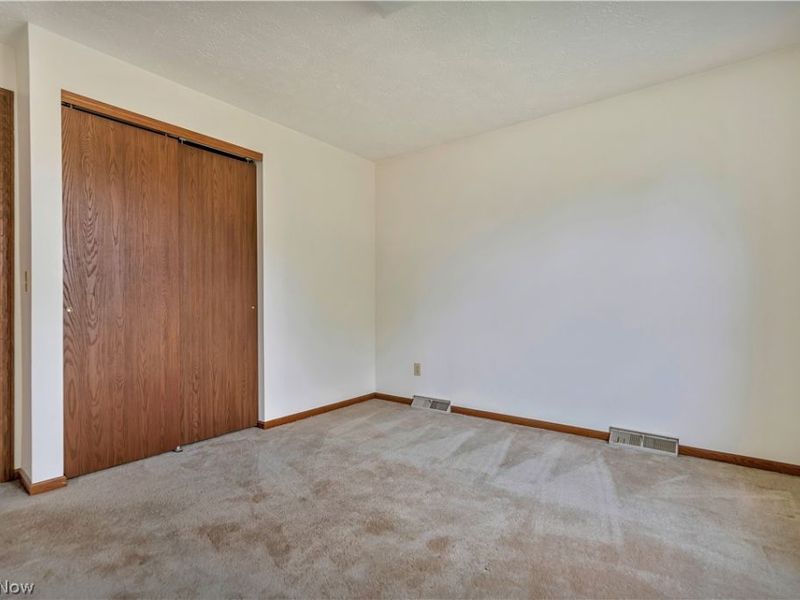 8054 Fox Run Avenue NW, North Canton, OH 44720 Photo 25