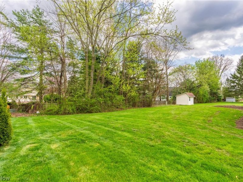 8054 Fox Run Avenue NW, North Canton, OH 44720 Photo 34