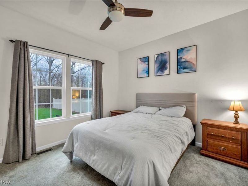 5600 W Longridge Drive , Seven Hills, OH 44131 Photo 19