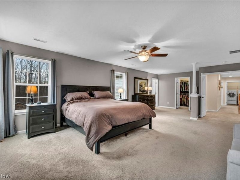 5600 W Longridge Drive , Seven Hills, OH 44131 Photo 30