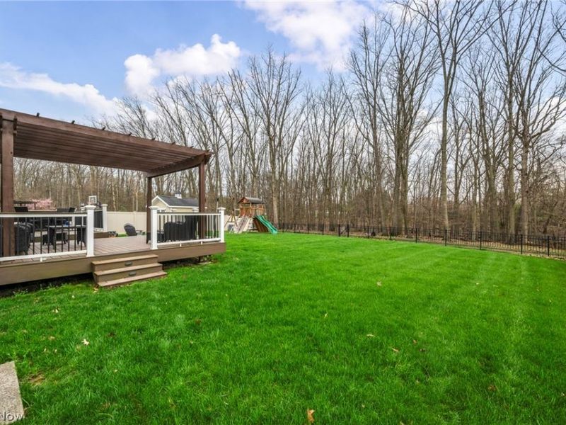 5600 W Longridge Drive , Seven Hills, OH 44131 Photo 42