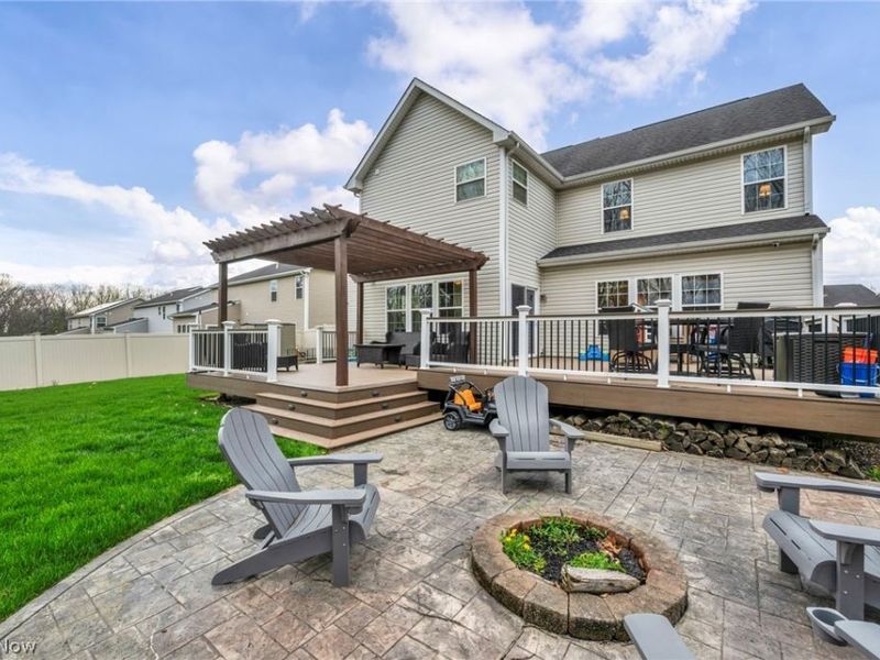 5600 W Longridge Drive , Seven Hills, OH 44131 Photo 44