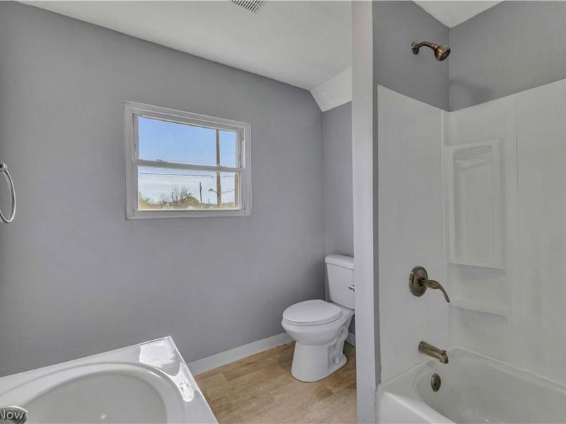 8113 Platt Avenue , Cleveland, OH 44104 Photo 20