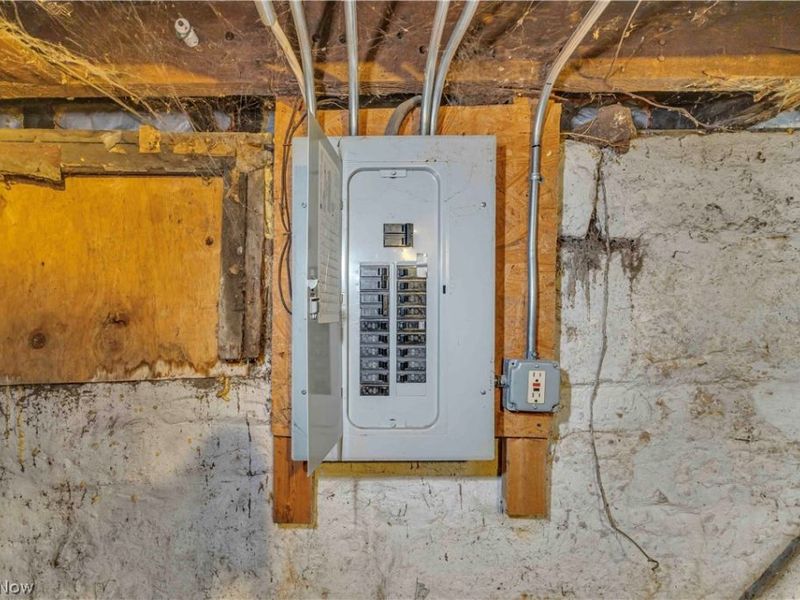 8113 Platt Avenue , Cleveland, OH 44104 Photo 22